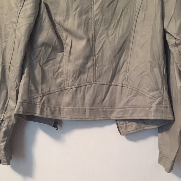 Faux leather jacket - Picture 6 of 7